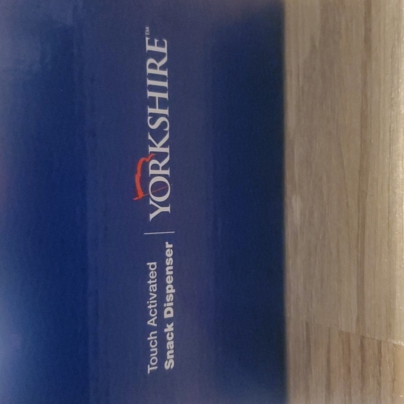 Yorkshire Touch Activated Snack Dispenser - Picture 3 of 3